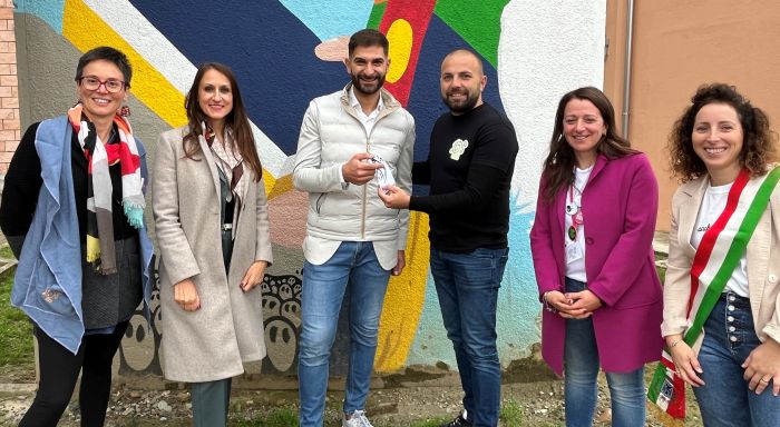 alice castello street art a