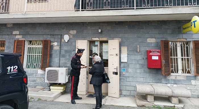 Biella: minorenne mette a segno una rapina in Posta