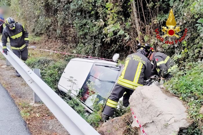 incidente scopa vigili del fuoco